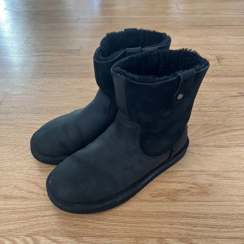 UGG Sequoia Water Resistant Black Leather Sheepskin Boots  100771 Women's Size 7